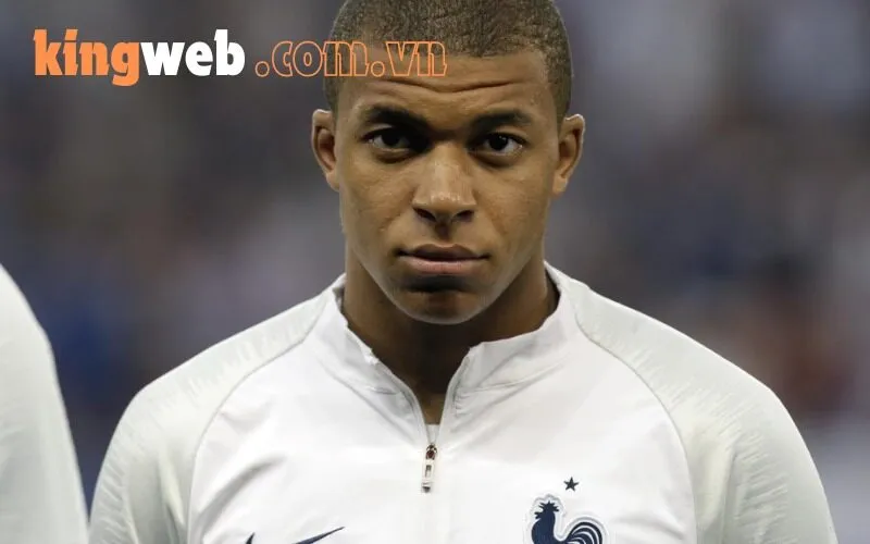 Tiền Đạo Kylian Mbappe