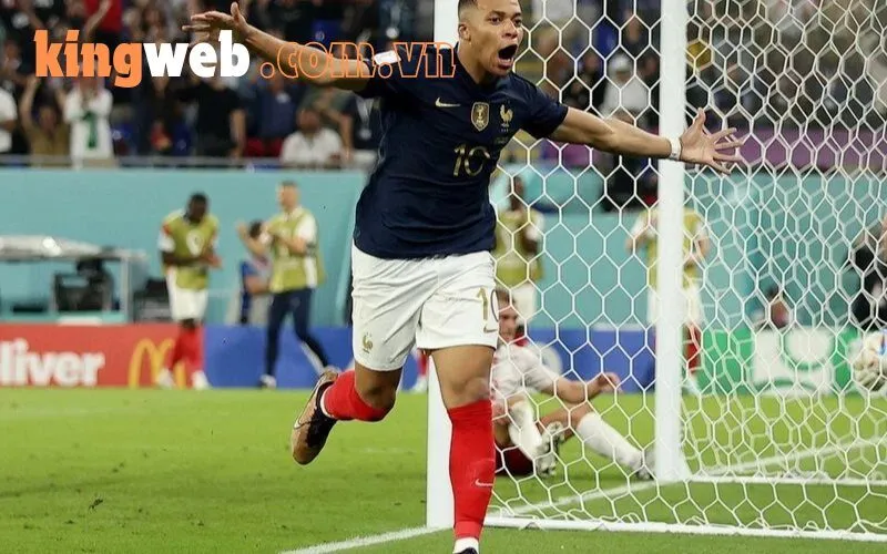 Tiền Đạo Kylian Mbappe